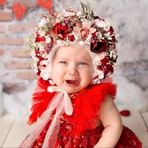 Meet your Posher, Efi